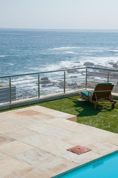 Bantry Beach Luxury Suites Kaapstad Buitenkant foto