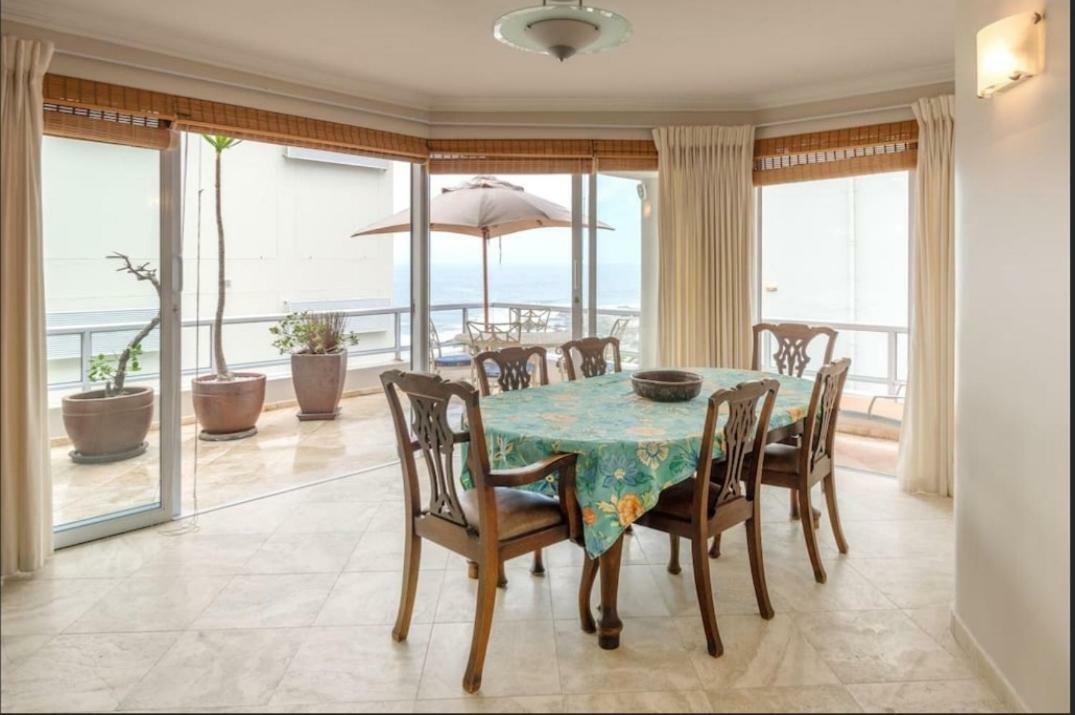Bantry Beach Luxury Suites Kaapstad Buitenkant foto