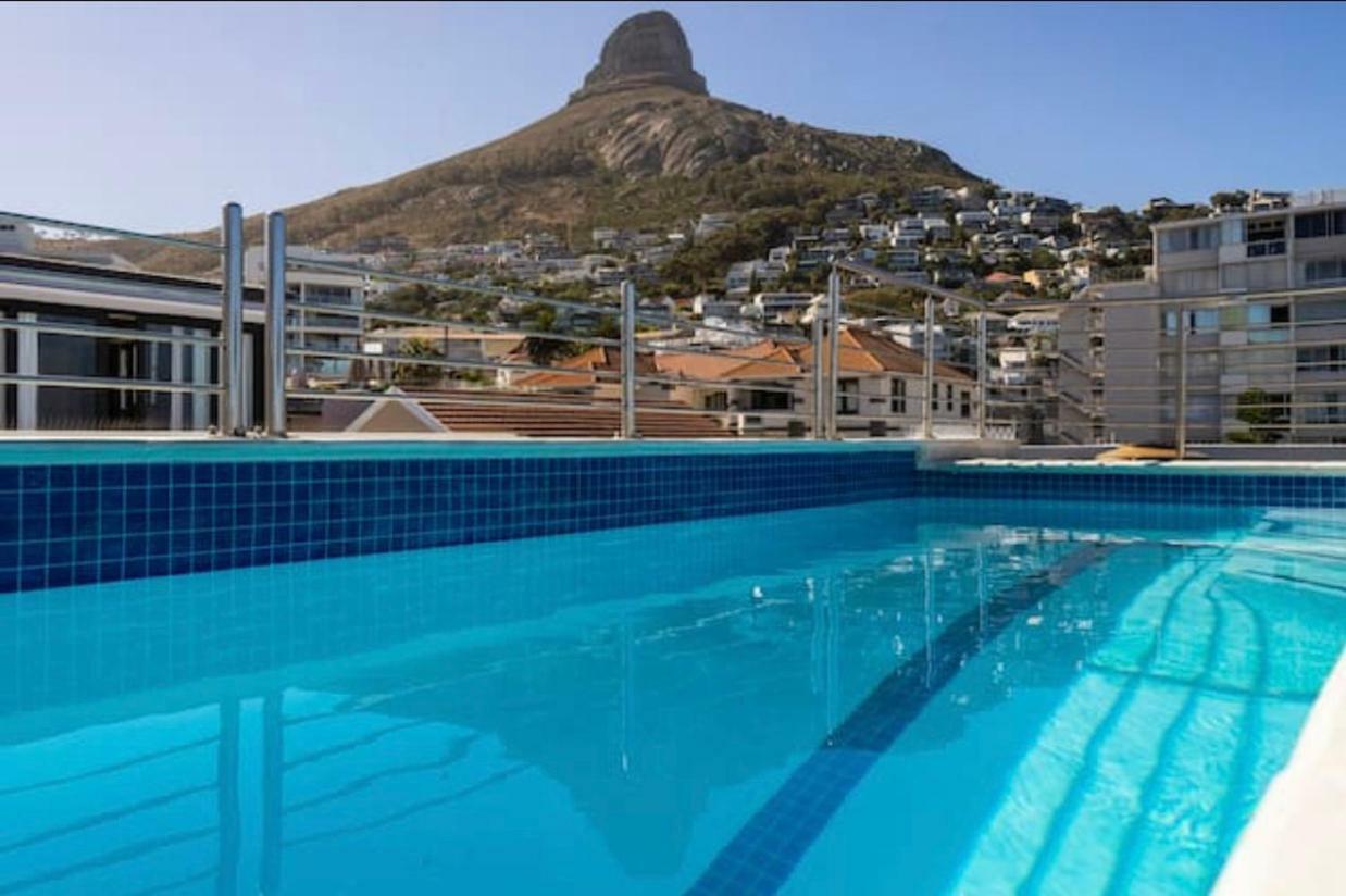 Bantry Beach Luxury Suites Kaapstad Buitenkant foto